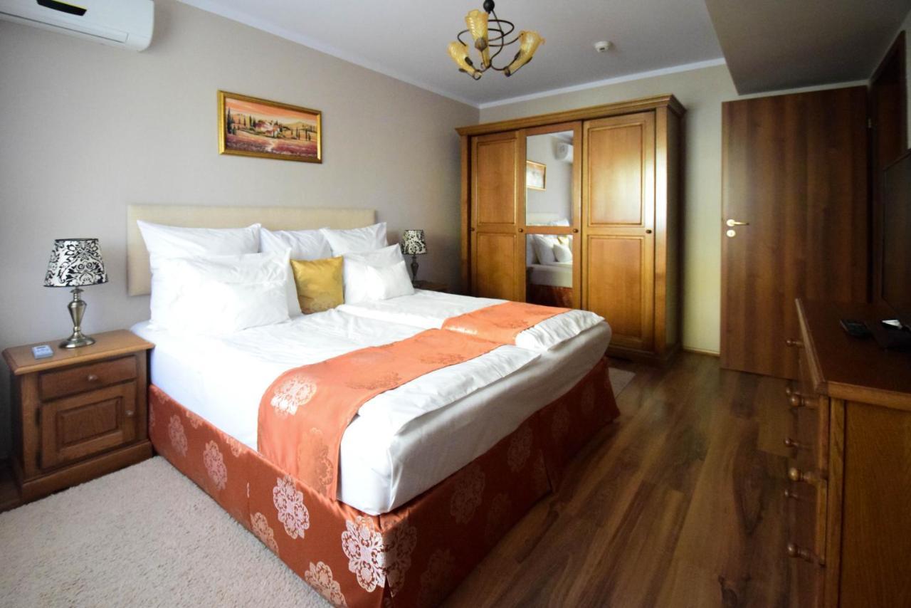 Cabrio Apart Hotel Cluj-Napoca Eksteriør bilde