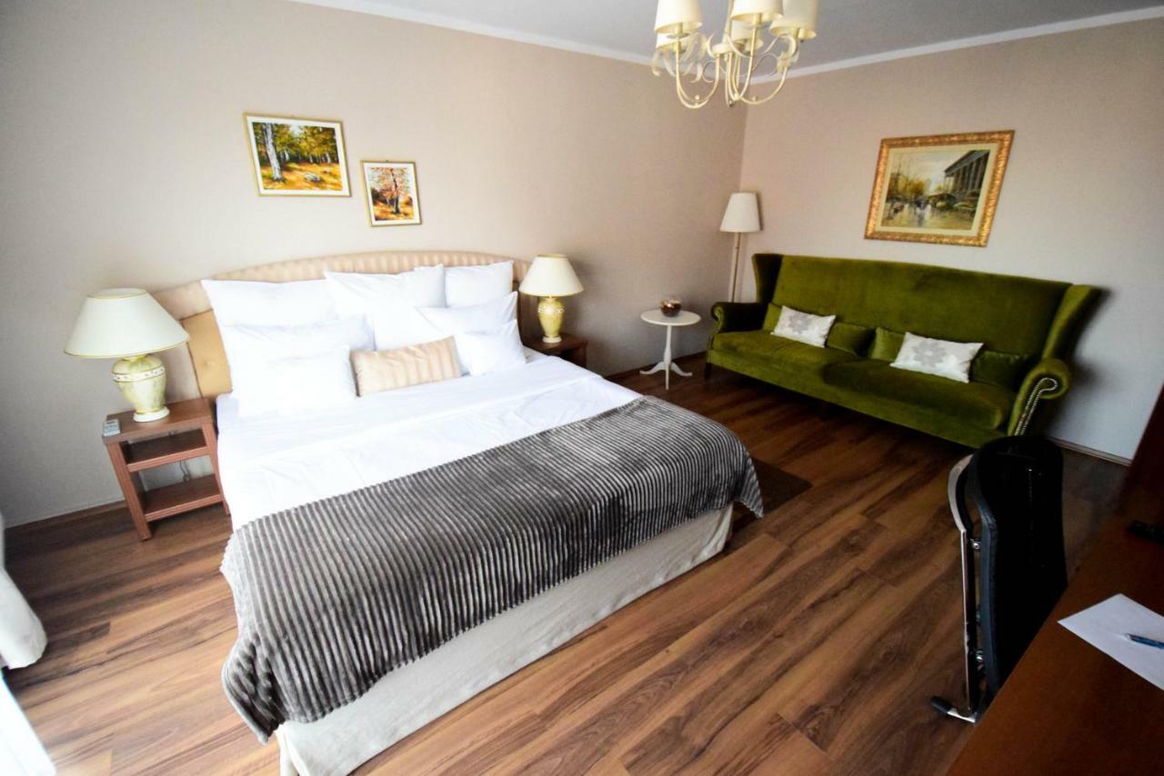 Cabrio Apart Hotel Cluj-Napoca Eksteriør bilde