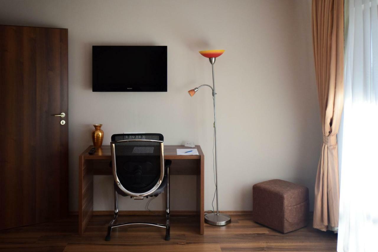 Cabrio Apart Hotel Cluj-Napoca Eksteriør bilde