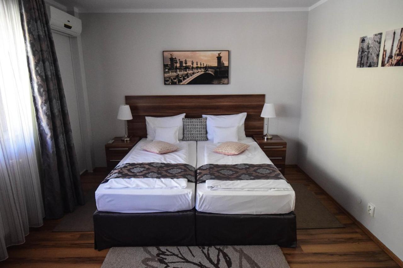 Cabrio Apart Hotel Cluj-Napoca Eksteriør bilde